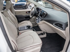 Used 2020  Chrysler Pacifica 4d Wagon Limited at A Motors Sales & Finance near San Antonio, TX