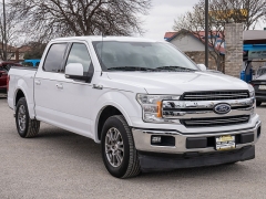 Used 2018  Ford F-150 2WD SuperCrew Lariat 5 1&sol;2 at A Motors Sales & Finance near San Antonio&comma; TX
