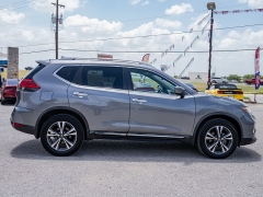 Used 2017  Nissan Rogue 4d SUV AWD SL at A Motors Sales & Finance near San Antonio&comma; TX