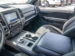 Used 2020  Ford Expedition 4d SUV 2WD XLT at A Motors Sales & Finance near San Antonio&comma; TX