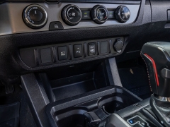 Used 2017 Toyota Tacoma 4WD Access Cab TRD Off-Road at A Motors Sales & Finance near San Antonio, TX