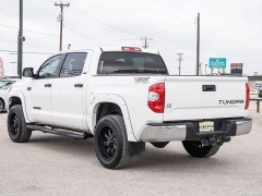 Used 2018  Toyota Tundra 2WD CrewMax SR5 5&period;7L at A Motors Sales & Finance near San Antonio&comma; TX