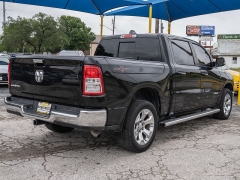 Used 2019  Ram 1500 2WD Crew Cab Big Horn&sol;Lone Star at A Motors Sales & Finance near San Antonio&comma; TX