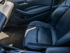 Used 2020  Toyota Corolla 4d Sedan SE Premium at A Motors Sales & Finance near San Antonio, TX