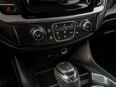 Used 2020  Chevrolet Traverse 4d SUV FWD LS w/1LS at A Motors Sales & Finance near San Antonio, TX