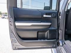Used 2017  Toyota Tundra 4WD CrewMax SR5 5&period;7L FFV at A Motors Sales & Finance near San Antonio&comma; TX