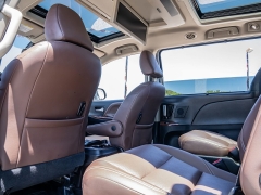 Used 2020  Toyota Sienna 4d Wagon FWD Limited Premium 7-Passenger at A Motors Sales & Finance near San Antonio&comma; TX