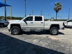 Used 2018 GMC Sierra 2500 4WD Crew Cab Denali at A Motors Sales & Finance near San Antonio, TX