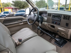 Used 2004  Ford Super Duty F-250 2WD Crew Cab XL at A Motors Sales & Finance near San Antonio, TX