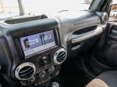 Used 2016  Jeep Wrangler Unlimited 4d Convertible Sahara at A Motors Sales & Finance near San Antonio&comma; TX