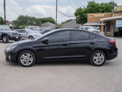 Used 2020  Hyundai Elantra 4d Sedan SEL at A Motors Sales & Finance near San Antonio&comma; TX