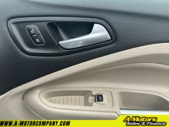 Used 2019 Ford Escape 4d SUV 4WD SEL at A Motors Sales & Finance near San Antonio, TX