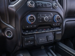 Used 2022  GMC Sierra 2500HD 4WD Crew Cab 159" AT4 Dsl at A Motors Sales & Finance near San Antonio&comma; TX