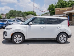 Used 2020  Kia Soul 4d Hatchback LX Auto at A Motors Sales & Finance near San Antonio&comma; TX