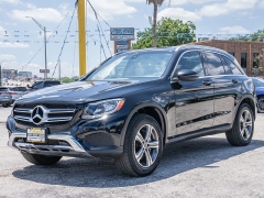 Used 2019  Mercedes-Benz GLC-Class 4d SUV GLC300 at A Motors Sales & Finance near San Antonio&comma; TX