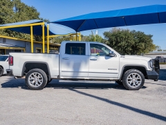 Used 2017  GMC Sierra 1500 4WD Crew Cab SLT at A Motors Sales & Finance near San Antonio, TX