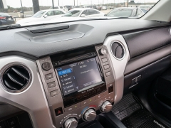 Used 2018  Toyota Tundra 2WD CrewMax SR5 5&period;7L at A Motors Sales & Finance near San Antonio&comma; TX