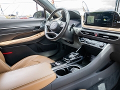 Used 2020  Hyundai Sonata 4d Sedan Limited at A Motors Sales & Finance near San Antonio&comma; TX