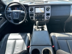 Used 2017 Ford Expedition 4d SUV 2WD XLT at A Motors Sales & Finance near San Antonio, TX