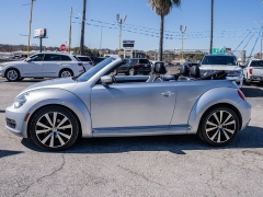 Used 2013  Volkswagen Beetle 2d Convertible 2&period;5L at A Motors Sales & Finance near San Antonio&comma; TX