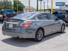Used 2015  Nissan Altima 4d Sedan S 2&period;5L at A Motors Sales & Finance near San Antonio&comma; TX