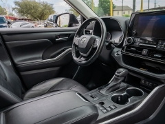 Used 2023  Toyota Highlander XLE FWD at A Motors Sales & Finance near San Antonio&comma; TX