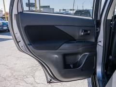 Used 2017  Mitsubishi Outlander 4d SUV FWD SE at A Motors Sales & Finance near San Antonio&comma; TX