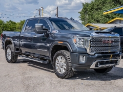 Used 2020  GMC Sierra 2500 4WD Crew Cab Denali Dsl at A Motors Sales & Finance near San Antonio&comma; TX