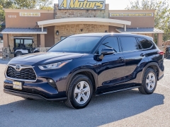 Used 2020  Toyota Highlander 4d SUV FWD LE at A Motors Sales & Finance near San Antonio, TX