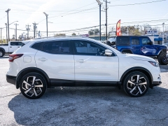 Used 2020  Nissan Rogue Sport 4d SUV FWD SL at A Motors Sales & Finance near San Antonio&comma; TX