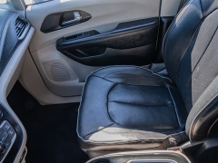 Used 2020  Chrysler Pacifica 4d Wagon Limited at A Motors Sales & Finance near San Antonio, TX