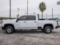 Used 2020  Chevrolet Silverado 2500 4WD Crew Cab Work Truck Gas at A Motors Sales & Finance near San Antonio, TX