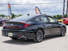 Used 2020  Hyundai Sonata 4d Sedan Limited at A Motors Sales & Finance near San Antonio&comma; TX