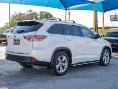 Used 2015 Toyota Highlander 4d SUV AWD Limited Platinum at A Motors Sales & Finance near San Antonio, TX