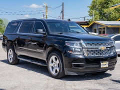 Used 2018  Chevrolet Suburban 4d SUV RWD LT at A Motors Sales & Finance near San Antonio&comma; TX