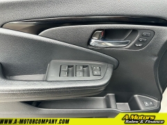 Used 2017 Honda Pilot 4d SUV AWD Touring at A Motors Sales & Finance near San Antonio, TX