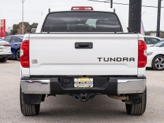 Used 2018  Toyota Tundra 2WD CrewMax SR5 5&period;7L at A Motors Sales & Finance near San Antonio&comma; TX