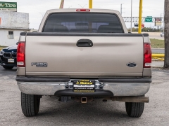 Used 2004  Ford Super Duty F-250 2WD Crew Cab XL at A Motors Sales & Finance near San Antonio, TX