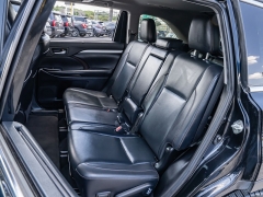 Used 2019  Toyota Highlander 4d SUV FWD XLE at A Motors Sales & Finance near San Antonio&comma; TX