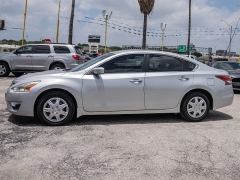 Used 2015  Nissan Altima 4d Sedan S 2&period;5L at A Motors Sales & Finance near San Antonio&comma; TX
