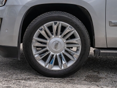 Used 2019  Cadillac Escalade ESV 4d SUV 4WD Platinum at A Motors Sales & Finance near San Antonio&comma; TX
