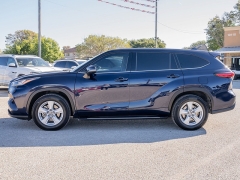 Used 2020  Toyota Highlander 4d SUV FWD LE at A Motors Sales & Finance near San Antonio, TX