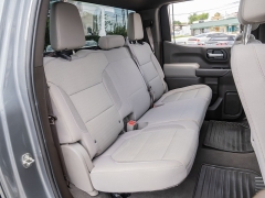 Used 2020  Chevrolet Silverado 1500 2WD Crew Cab LT at A Motors Sales & Finance near San Antonio&comma; TX