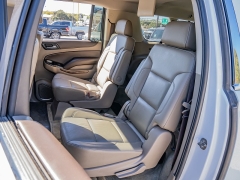 Used 2017  Chevrolet Suburban 4d SUV 4WD LT at A Motors Sales & Finance near San Antonio, TX