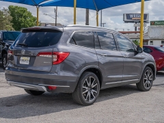 Used 2019  Honda Pilot 4d SUV FWD Touring 7-Passenger at A Motors Sales & Finance near San Antonio&comma; TX