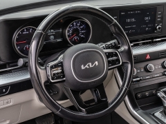 Used 2022  Kia Carnival LX Seat Package FWD at A Motors Sales & Finance near San Antonio, TX