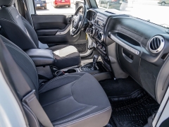 Used 2017  Jeep Wrangler Unlimited 4d Convertible Sahara at A Motors Sales & Finance near San Antonio&comma; TX