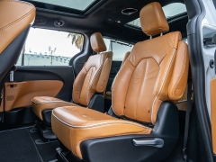 Used 2021  Chrysler Pacifica Hybrid Pinnacle FWD at A Motors Sales & Finance near San Antonio, TX