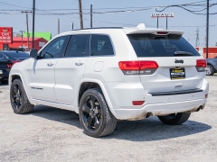Used 2015 Jeep Grand Cherokee 4d SUV 2WD Laredo Altitude at A Motors Sales & Finance near San Antonio, TX