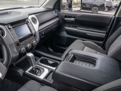 Used 2015  Toyota Tundra 2WD CrewMax SR5 5&period;7L at A Motors Sales & Finance near San Antonio&comma; TX